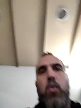 Snapshot of leon3875 chatting on 15, 12, 2025 leon3875 online show from 15, 12, 2025