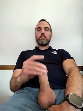 leon3875 online show from 17, 12, 2025