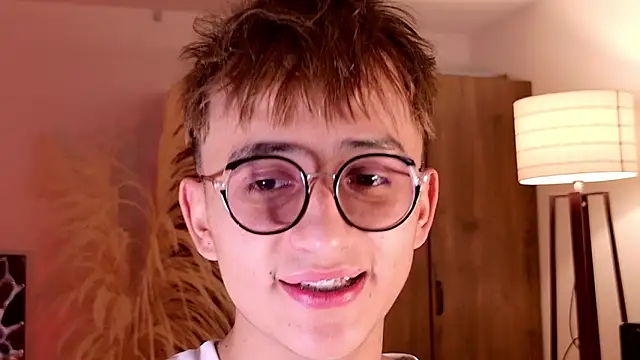 Snapshot of Mr_evan1 chatting on 1, 11, 2025 Mr evan1 online show from 1, 11, 2025