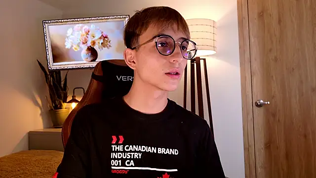 Snapshot of Mr_evan1 chatting on 15, 11, 2025 Mr evan1 online show from 15, 11, 2025