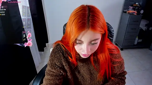 Violetaarey online show from 11, 6, 2026