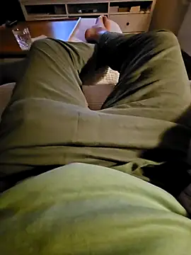 Snapshot of BigPassion89 chatting on 16, 12, 2025 BigPassion89 online show from 16, 12, 2025