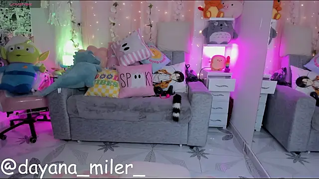  dayana miler online show from 9, 3, 2026