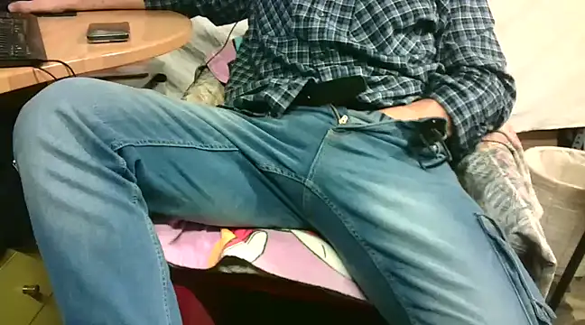 Giulio35 Pika online show from 7, 1, 2025