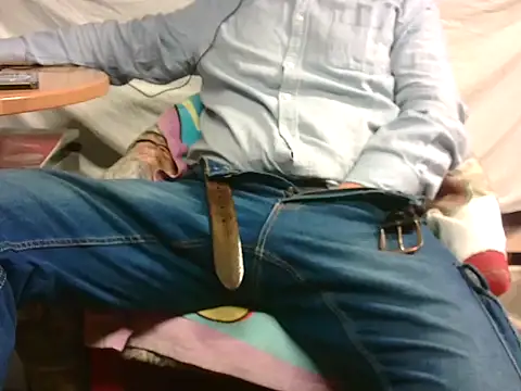 Snapshot of Giulio35_Pika chatting on 21, 12, 2025 Giulio35 Pika online show from 21, 12, 2025