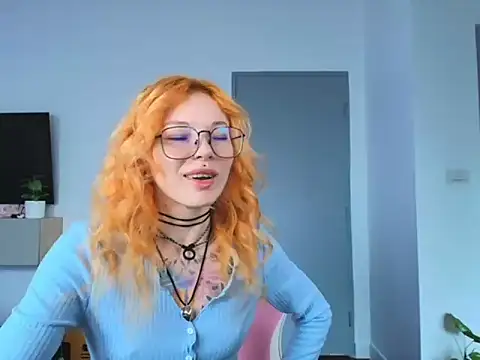 Snapshot of juicyshow_ chatting on 16, 9, 2025 juicyshow  online show from 16, 9, 2025