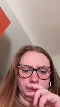 chloetarducci online show from 11, 2, 2026