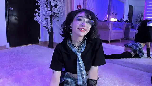 zephirahabney online show from 3, 3, 2025