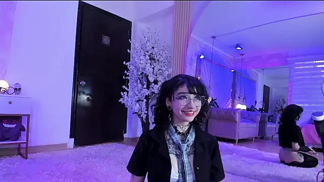 zephirahabney online show from 3, 3, 2025