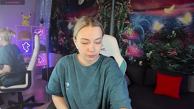 TiffanyBatson online show from 20, 12, 2024