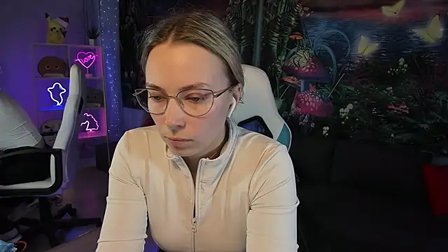 TiffanyBatson online show from 14, 1, 2025