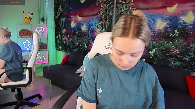 TiffanyBatson online show from 28, 1, 2025