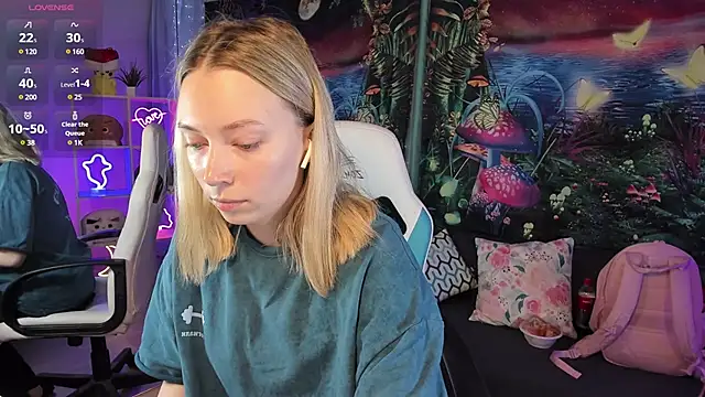 TiffanyBatson online show from 3, 2, 2025