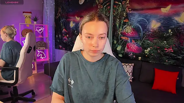 TiffanyBatson online show from 12, 2, 2025