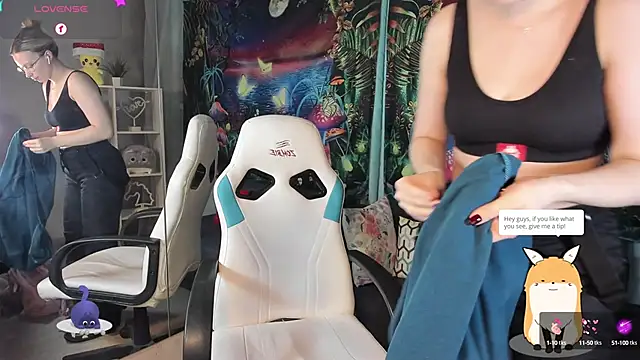 TiffanyBatson online show from 12, 2, 2025