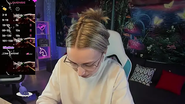 TiffanyBatson online show from 11, 3, 2025