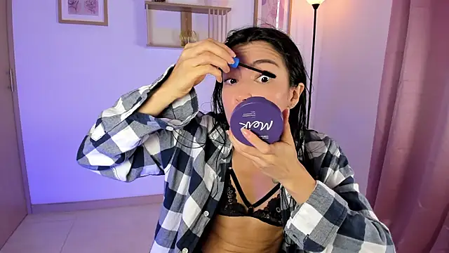 Snapshot of Lilabril chatting on 20, 5, 2026 Lilabril online show from 20, 5, 2026