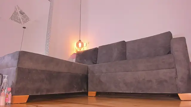 Isabella francoo online show from 3, 11, 2025