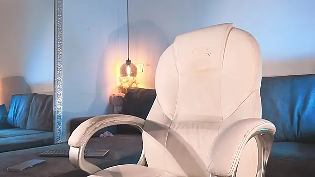 Isabella francoo online show from 21, 4, 2026