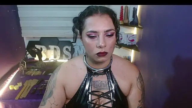 Snapshot of Alexa_Slavehot777 chatting on 14, 11, 2025 Alexa Slavehot777 online show from 14, 11, 2025