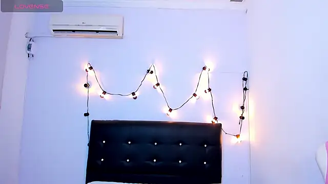 chanel brunette online show from 20, 1, 2025