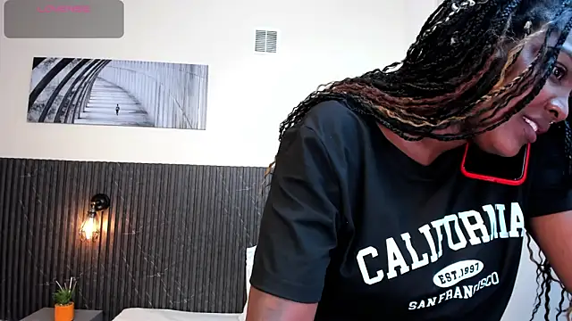 chanel brunette online show from 14, 3, 2025