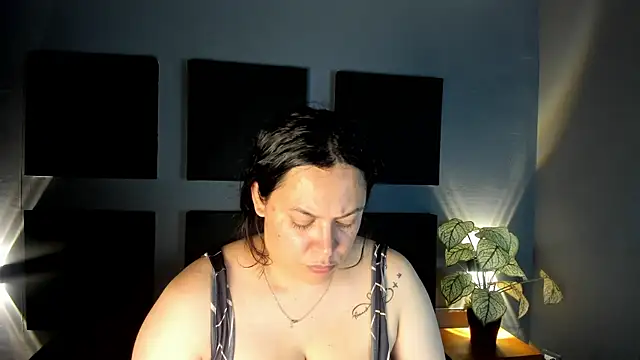 Biiancacox online show from 19, 9, 2025