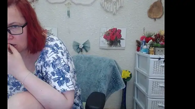 PlayfullMature online show from 9, 9, 2025