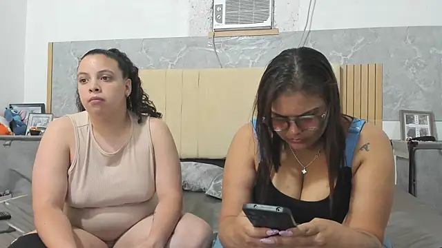 Snapshot of Danielaandximena chatting on 17, 6, 2026 Danielaandximena online show from 17, 6, 2026