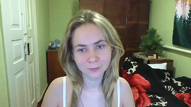 Riley Roo online show from 15, 12, 2024