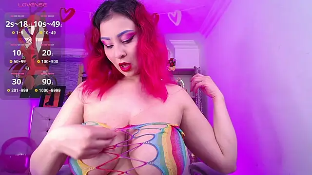 Andrea Bloomix online show from 4, 3, 2025