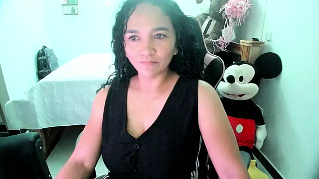 rayza mature 154 online show from 28, 10, 2025