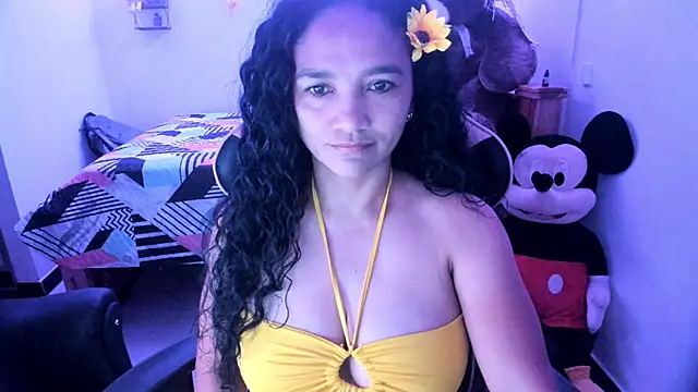 rayza mature 154 online show from 8, 11, 2025