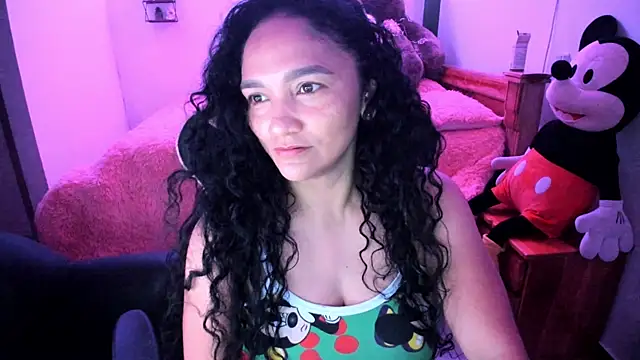 rayza mature 154 online show from 13, 4, 2026