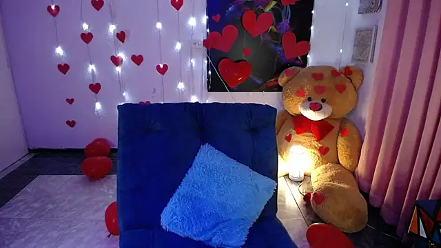 Snapshot of IsaBaileys_ chatting on 15, 2, 2025 IsaBaileys online show from 15, 2, 2025