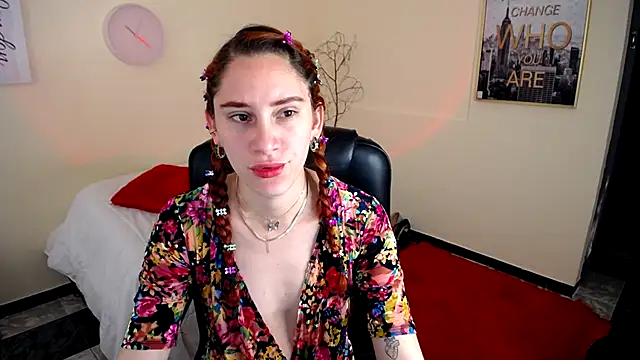 Snapshot of IsaBaileys_ chatting on 1, 3, 2025 IsaBaileys online show from 1, 3, 2025