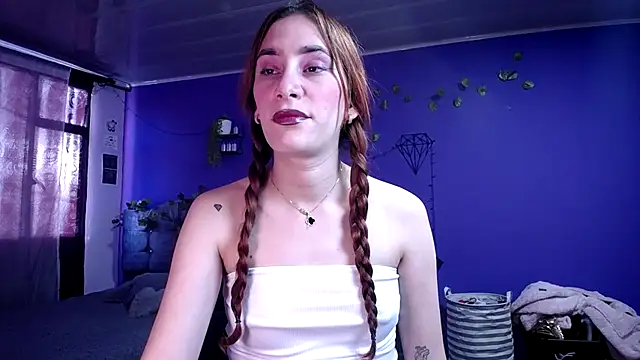 Snapshot of IsaBaileys_ chatting on 26, 9, 2025 IsaBaileys online show from 26, 9, 2025