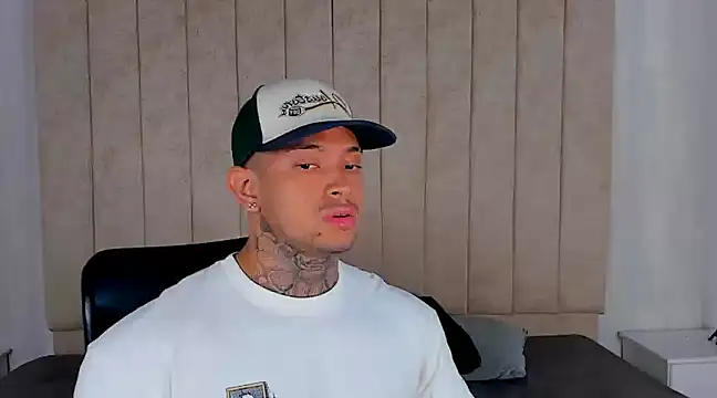 Stiven collins online show from 8, 1, 2025