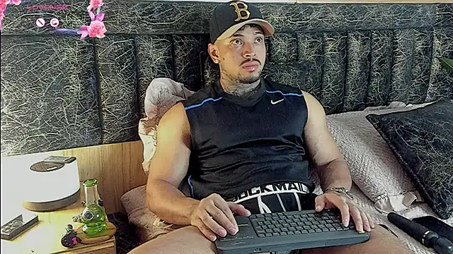 Stiven collins online show from 8, 8, 2026