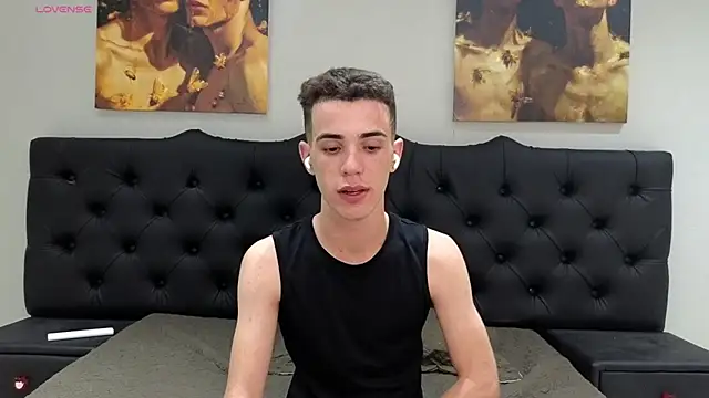 Snapshot of Cristian_Delgado chatting on 28, 12, 2024 Cristian Delgado online show from 28, 12, 2024