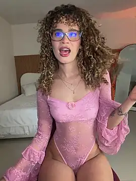 Lianh Benett online show from 6, 3, 2026