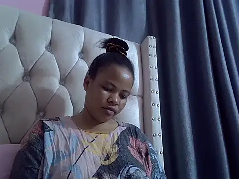 Snapshot of Amberay1 chatting on 12, 9, 2025 Amberay1 online show from 12, 9, 2025