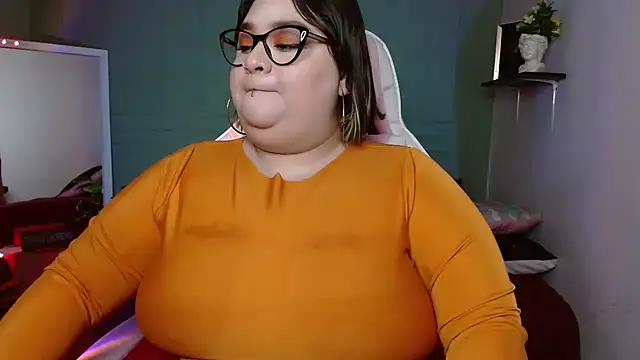 tiffany laurens online show from 6, 12, 2024