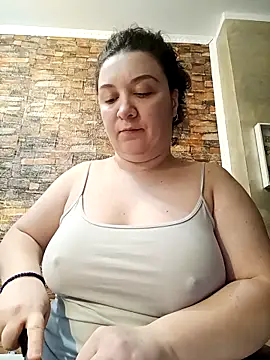 MikySWeet7 online show from 9, 2, 2026