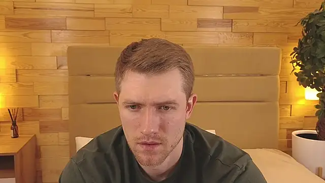 Snapshot of EthanPinkman chatting on 11, 9, 2025 EthanPinkman online show from 11, 9, 2025