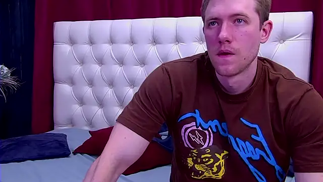 Snapshot of EthanPinkman chatting on 15, 9, 2025 EthanPinkman online show from 15, 9, 2025