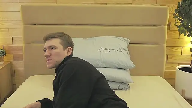 EthanPinkman online show from 8, 3, 2026