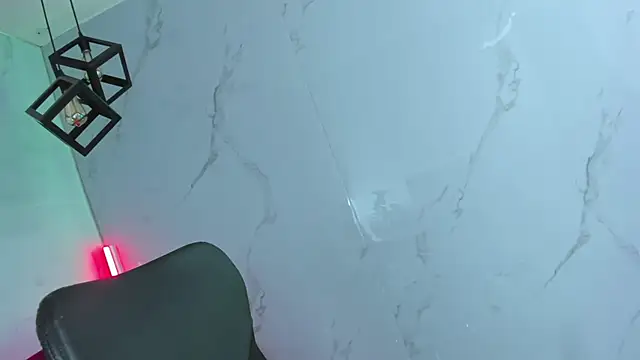 Snapshot of LilithCooperr_ chatting on 14, 11, 2025 LilithCooperr online show from 14, 11, 2025