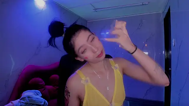 LilithCooperr  online show from 10, 4, 2026