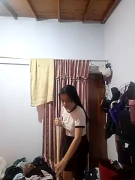 littlemelii online show from 6, 2, 2025